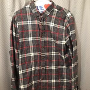 Men’s 21 button down small